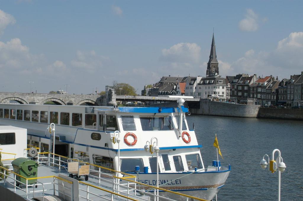 Hotel Restaurant Op De Beek Schin op Geul Exteriér fotografie